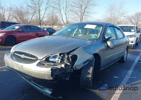 2002 Ford Taurus Ses z USA, uszkodzony, nr VIN 1FAFP55S82G282353